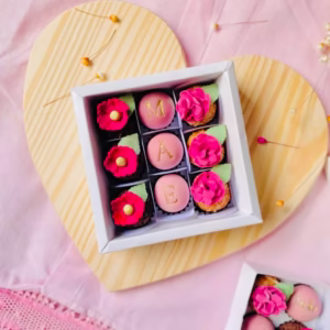 10~50 CAIXAS EMBALAGEM MOLDURA PARA 9 DOCES COM VISOR EM ACETATO BRANCA