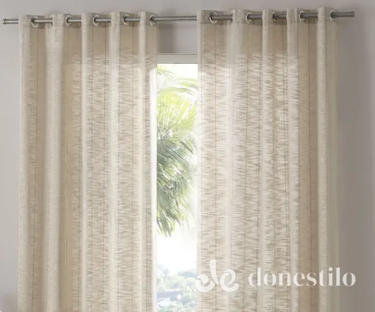 Cortina Rosane Lisa Döhler medindo 3,90m X 2,50m em Matrinchã GO