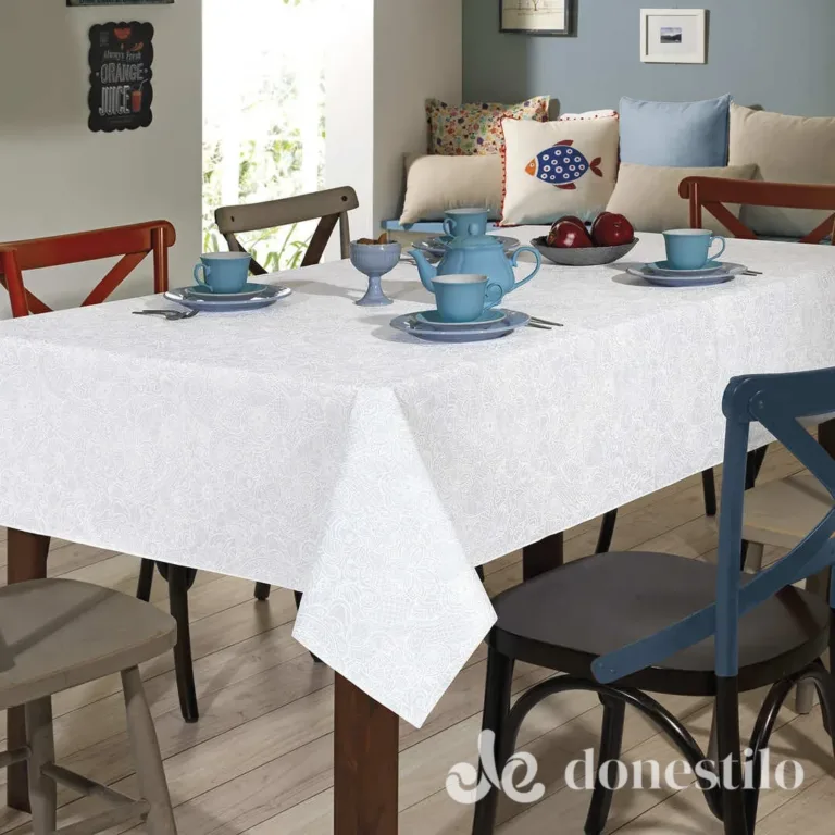 Toalha de Centro de Mesa Döhler Clean Athenas Estampado Edite Única medindo 78X78cm em Maracanaú CE